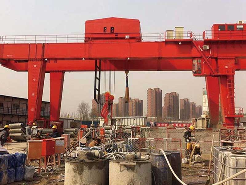 双梁箱形门式起重机